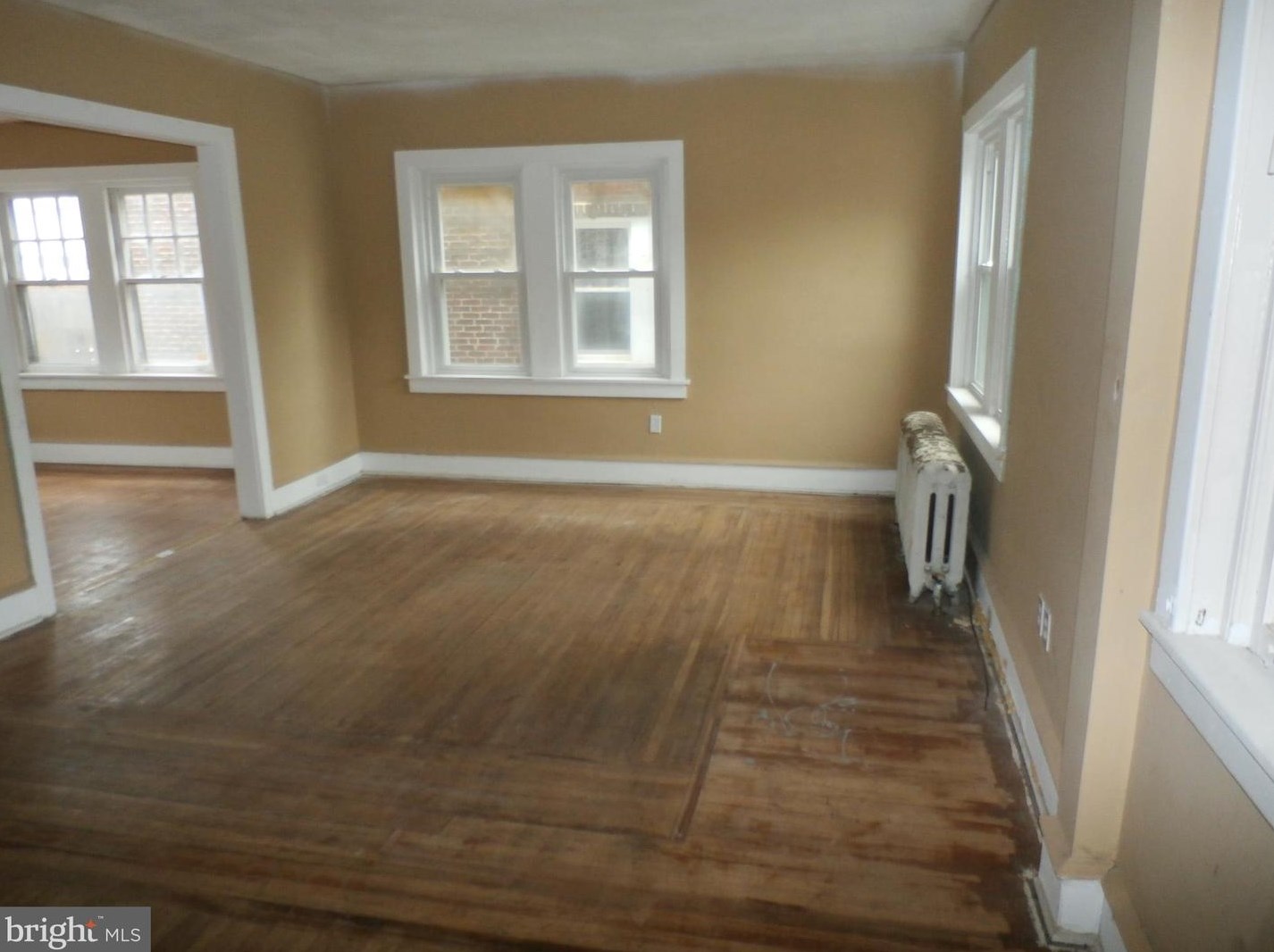 23 Mowry St, Chester PA  19013-5021 exterior