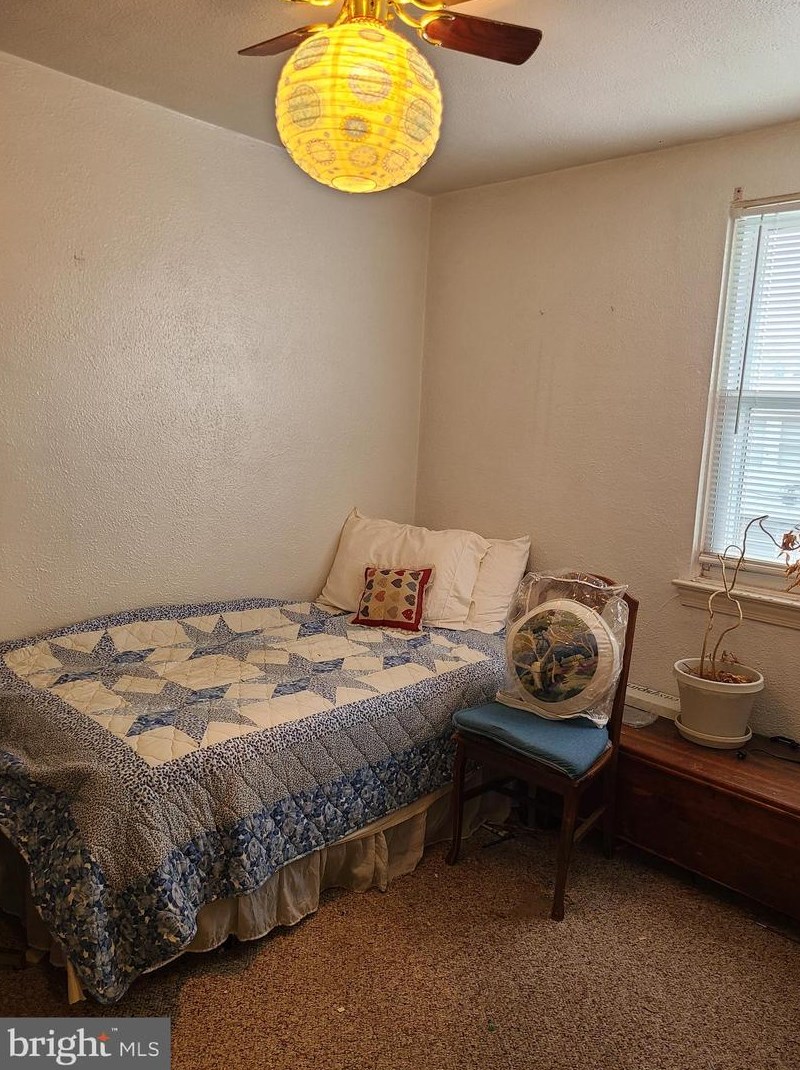 328 Springton Rd, Upper Darby PA  19082-4616 exterior