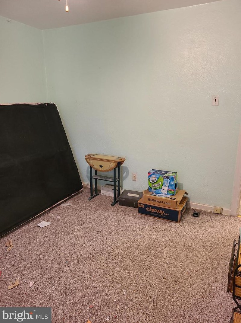 328 Springton Rd, Upper Darby PA  19082-4616 exterior