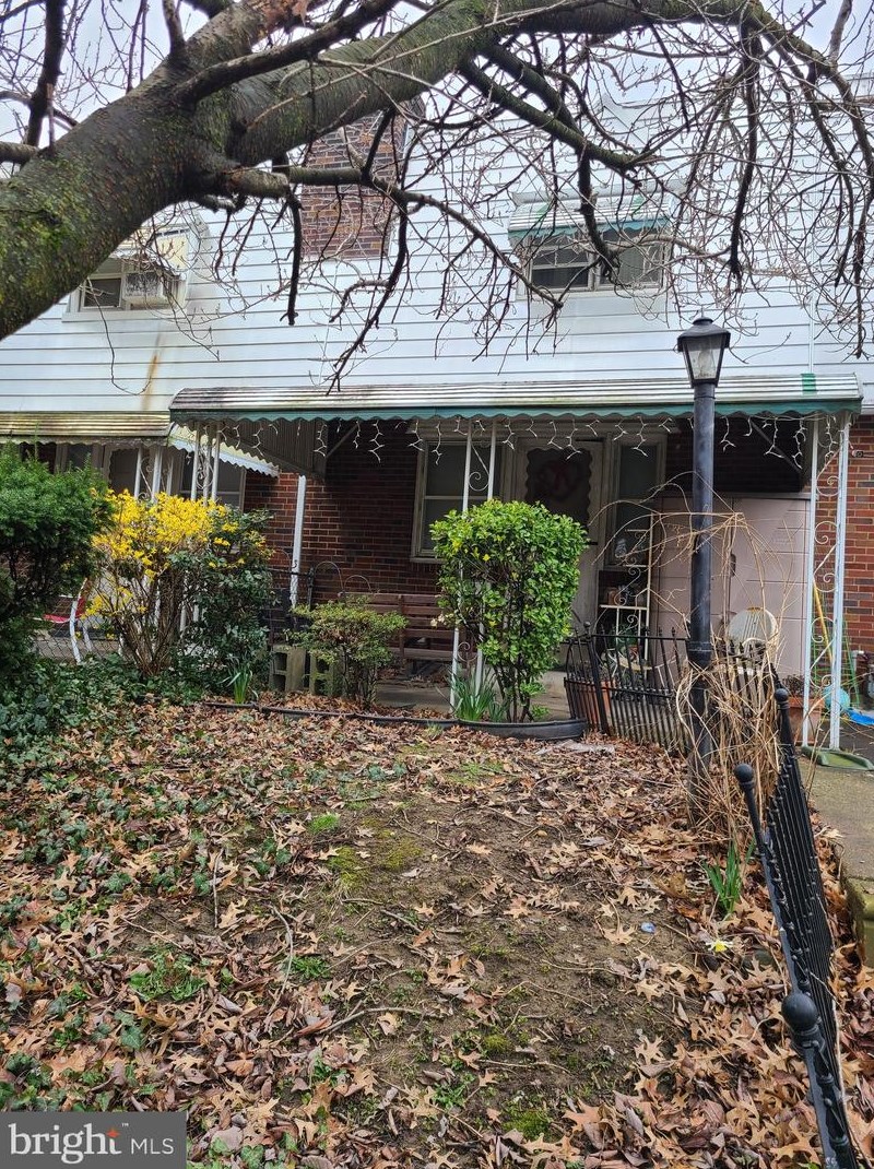 328 Springton Rd, Upper Darby, PA 19082-4616