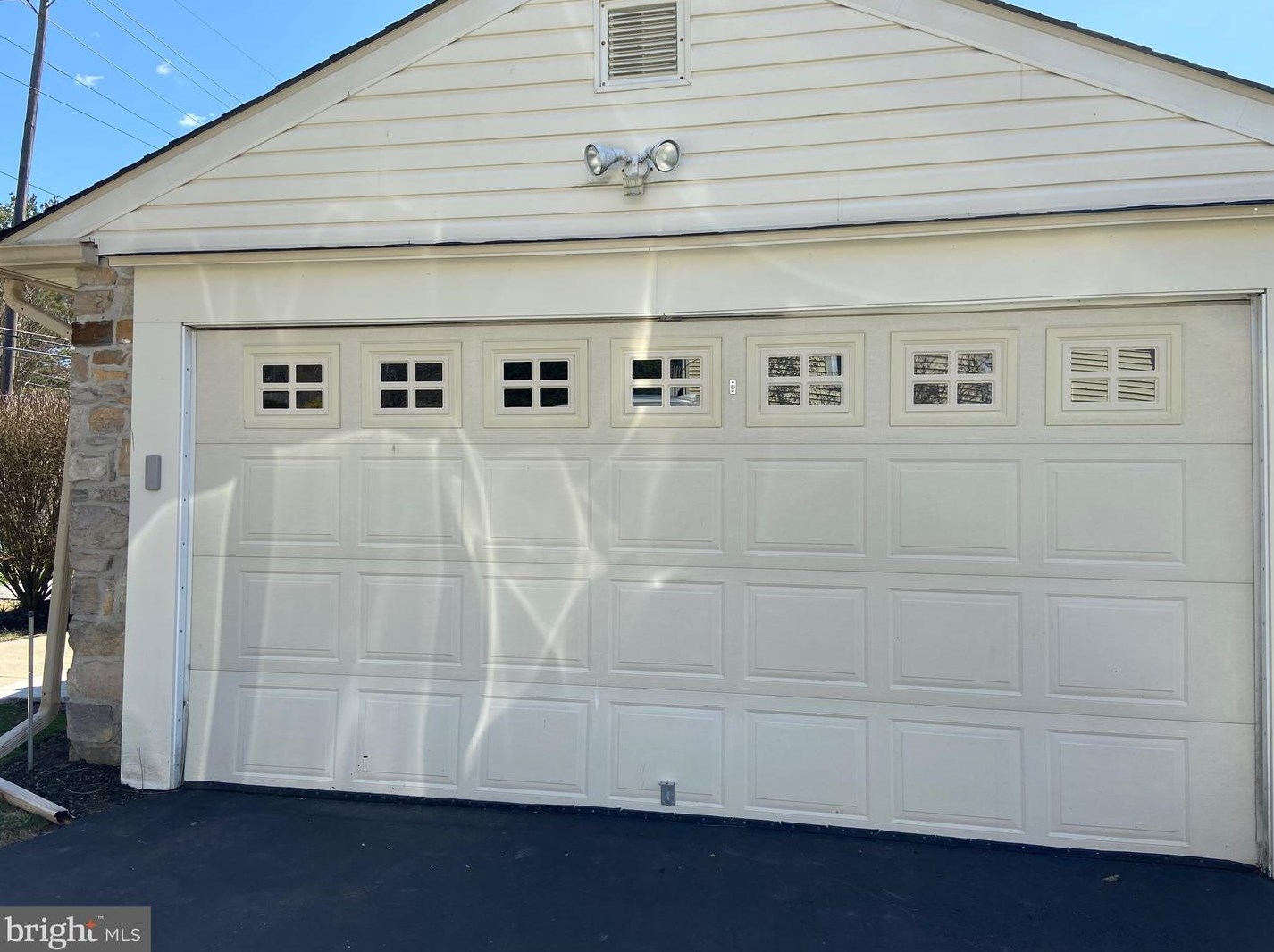 2737 Sunnybrook Ln, Ardmore, PA 19003
