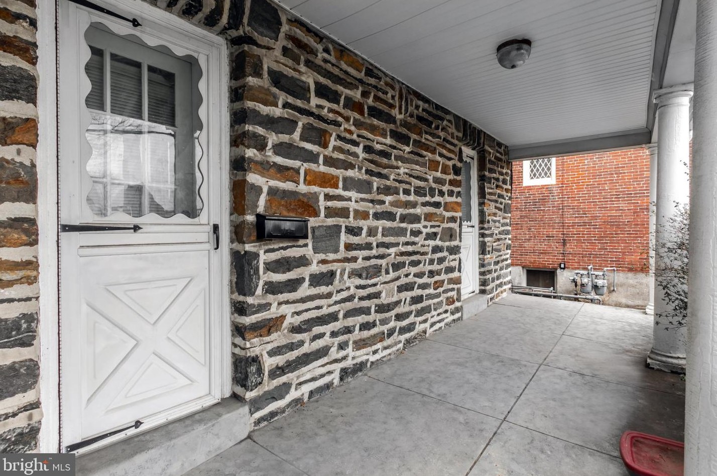 16 Windsor Ave, Kirklyn, PA 19082-2728