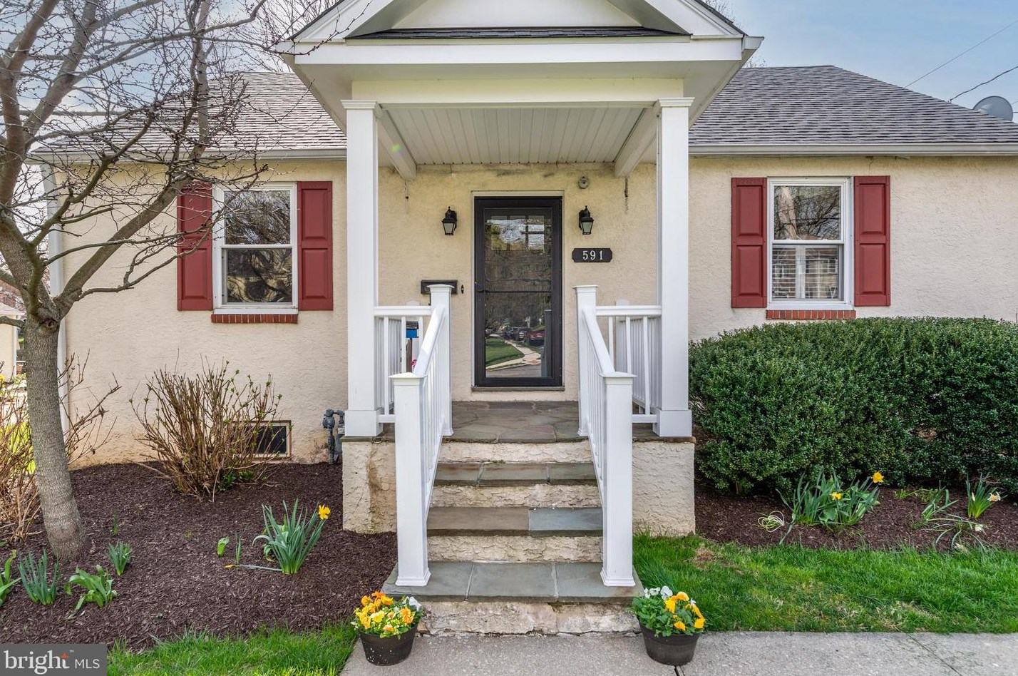 591 S Devon Ave, Wayne, PA 19087