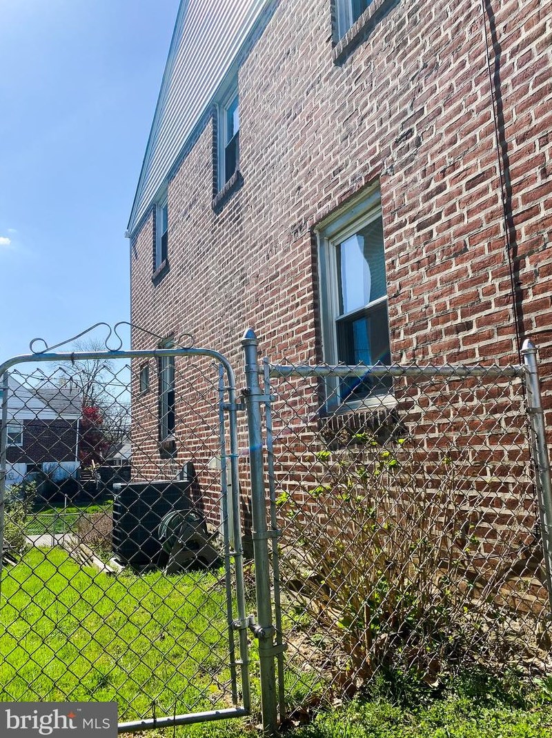 1120 Cobbs St, Oakview, PA 19026