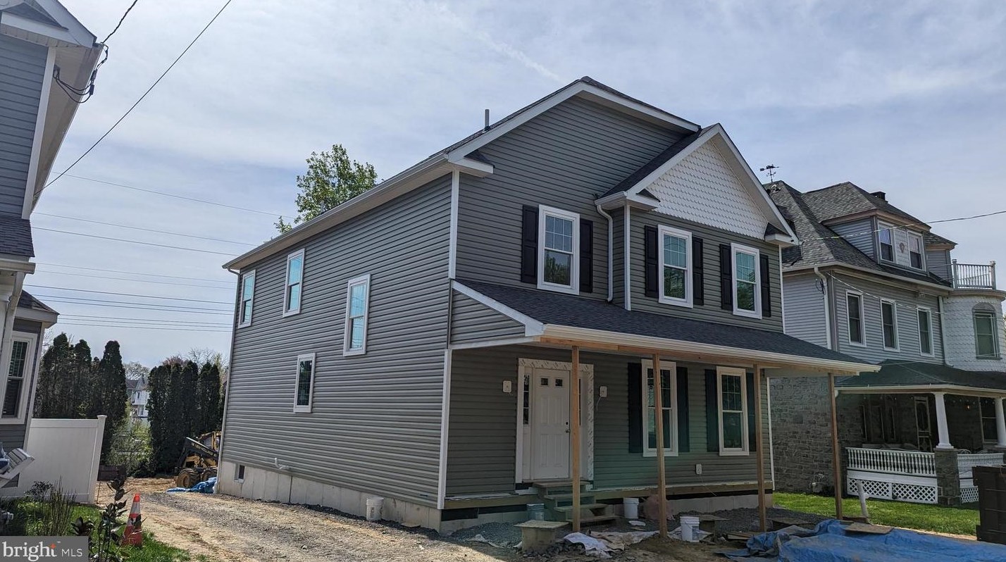 104 W Ridley Ave, Ridley Park, PA 19078