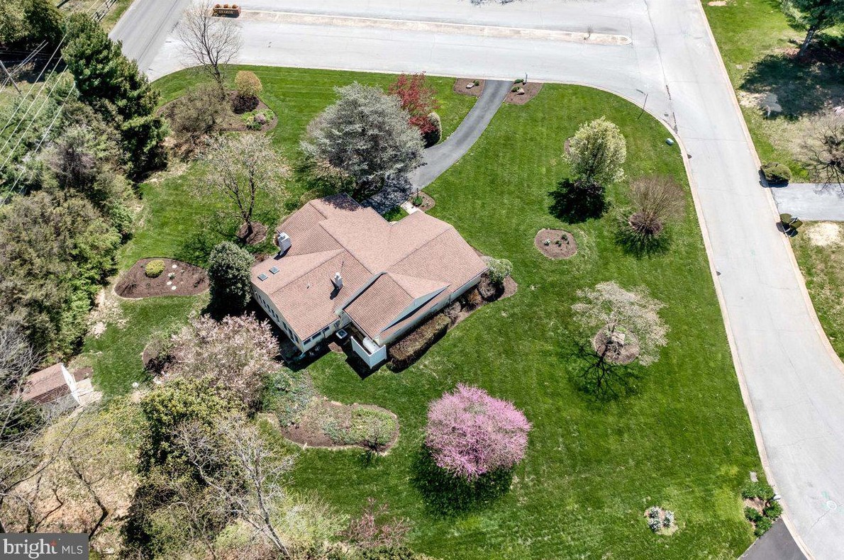 3803 Sharon Dr, Boothwyn, PA 19060