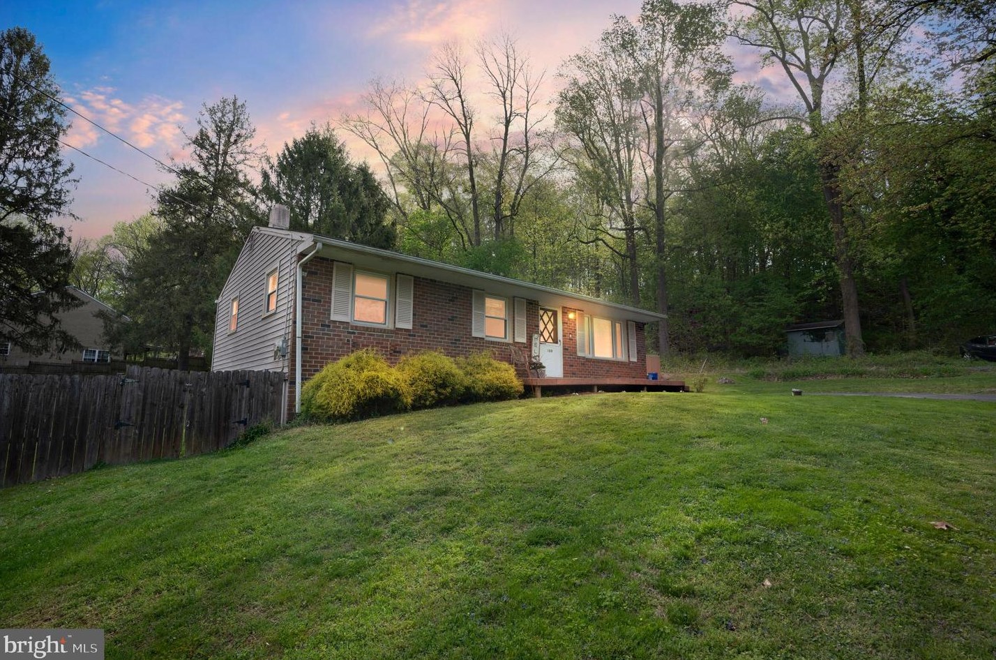 108 Maple Ave, Chester, PA 19014-1114