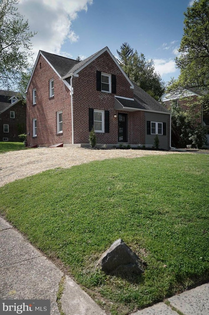 240 Shadeland Ave, Oakview, PA 19026