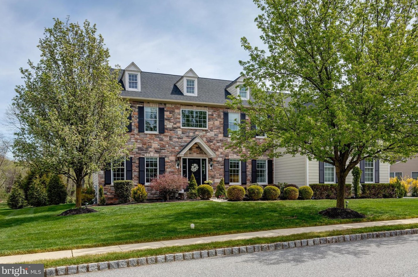 3 Pennock Dr, Boothwyn, PA 19060