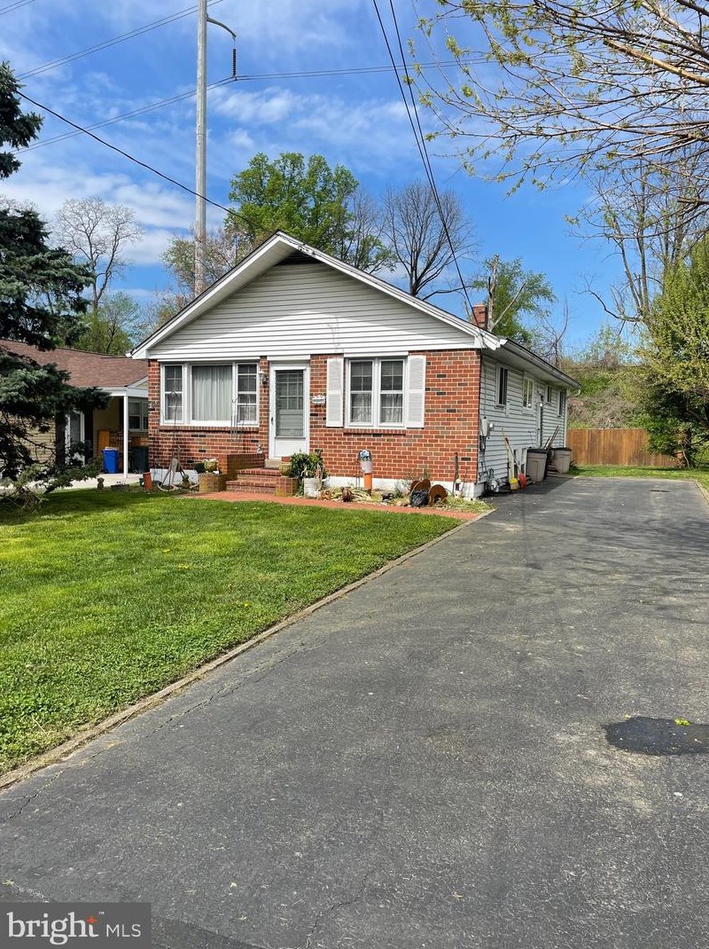 205 W Rodgers St, Ridley Park, PA 19078