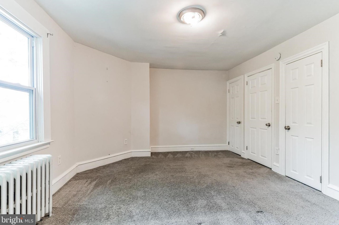 240 Maypole Rd, Upper Darby PA  19082-4106 exterior