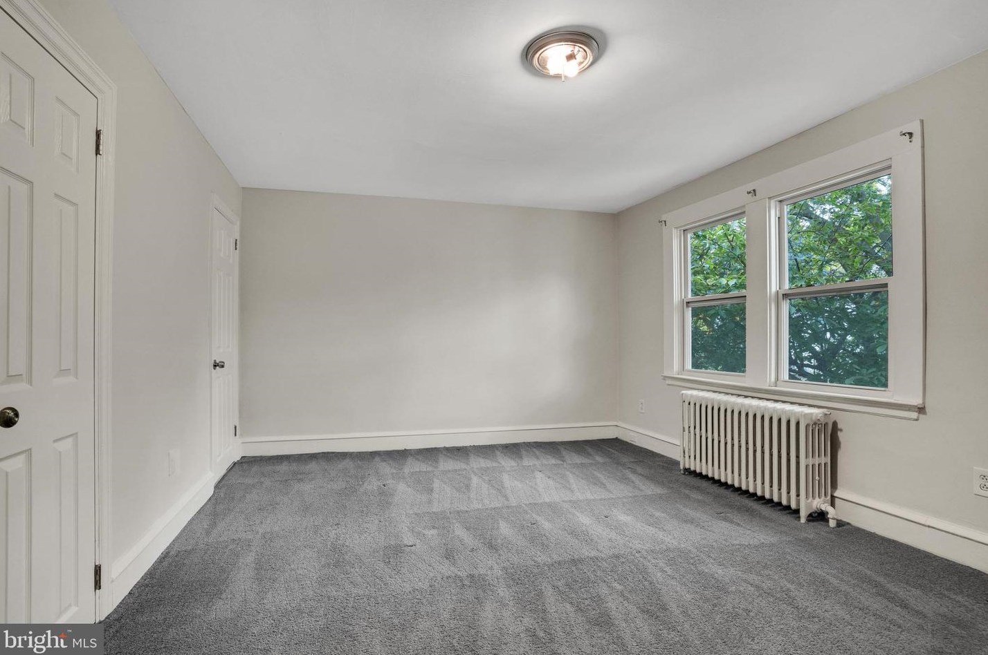 240 Maypole Rd, Upper Darby PA  19082-4106 exterior