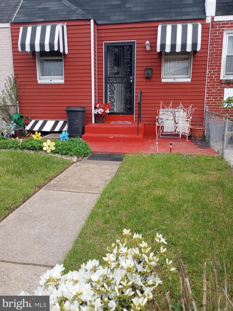 1022 Ash Rd, Sharon Hill, PA 19079