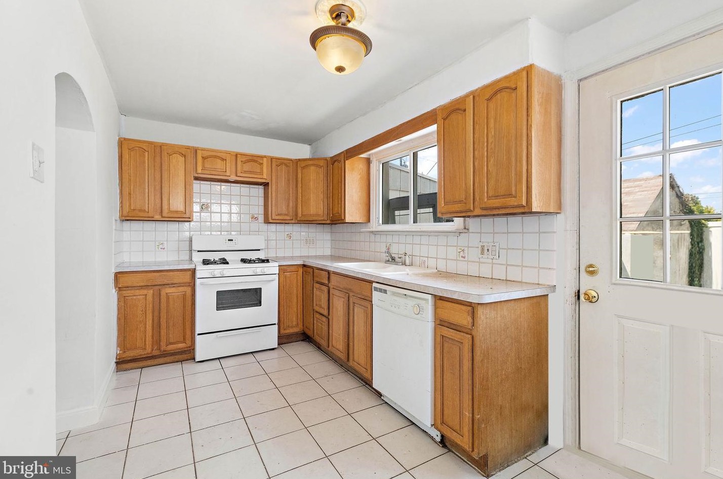 1302 9 St, Chester PA 19013-1710 exterior