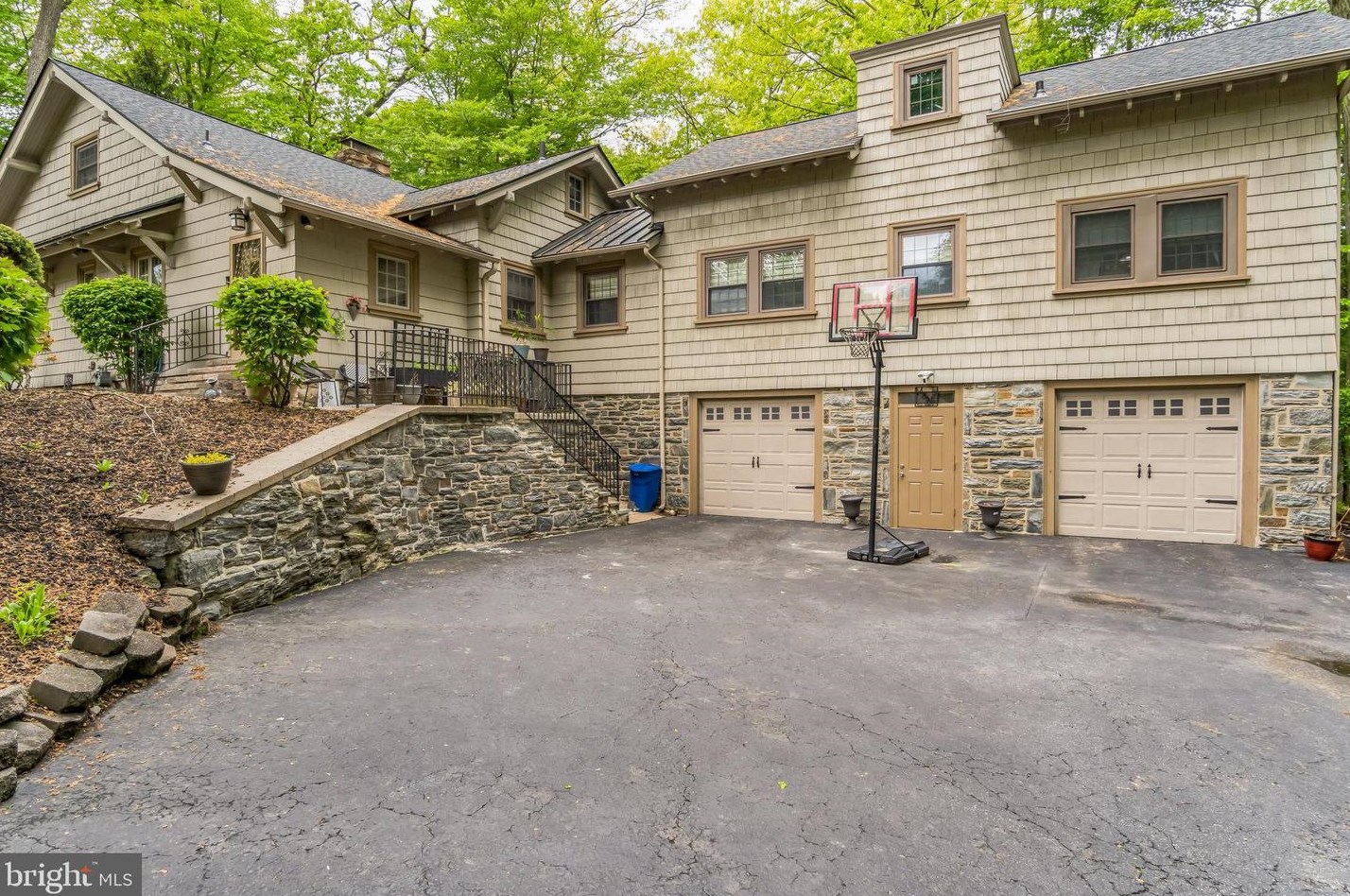 1116 Wooded Way Dr, Media, PA 19063