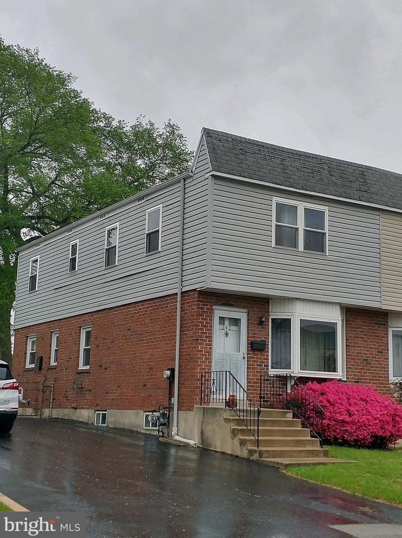 240 Morris Ave, Woodlyn, PA 19094