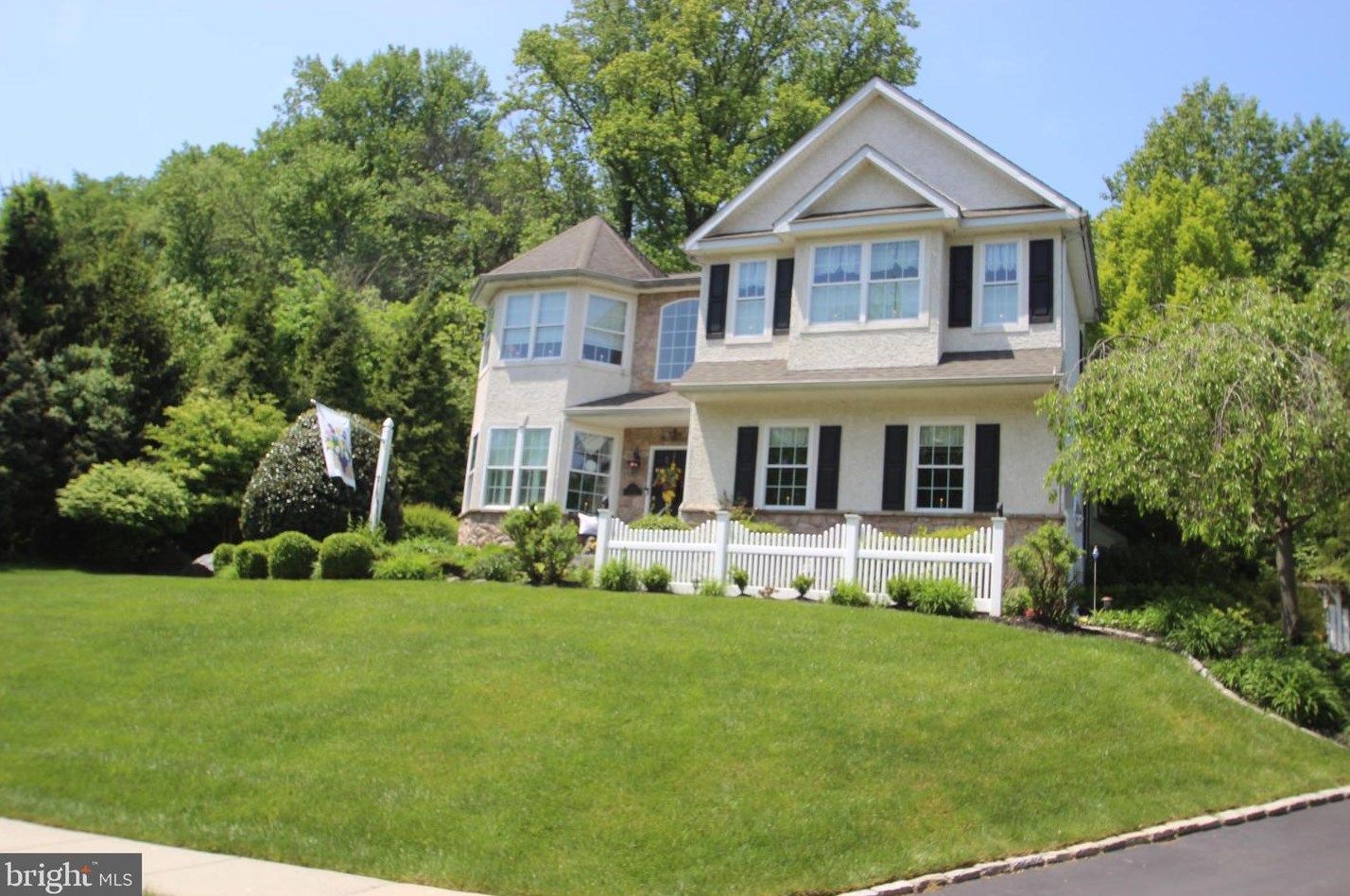 106 Luzak St, Boothwyn, PA 19061