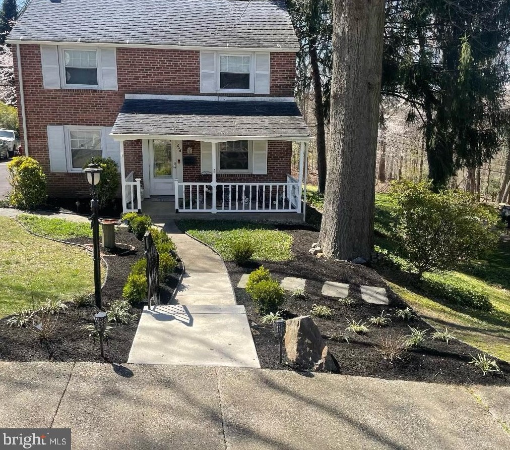 646 Newlin Rd, Coal Township, PA 19064