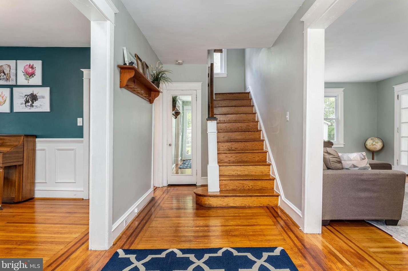 715 Lindale Ave, Oakview, PA 19026