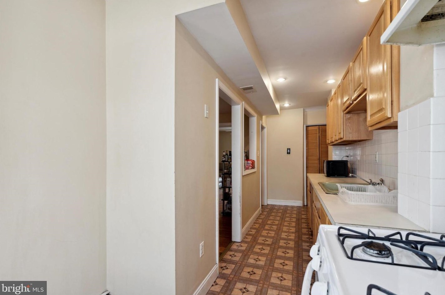 520 Littlecroft Rd, Upper Darby PA  19082-5004 exterior