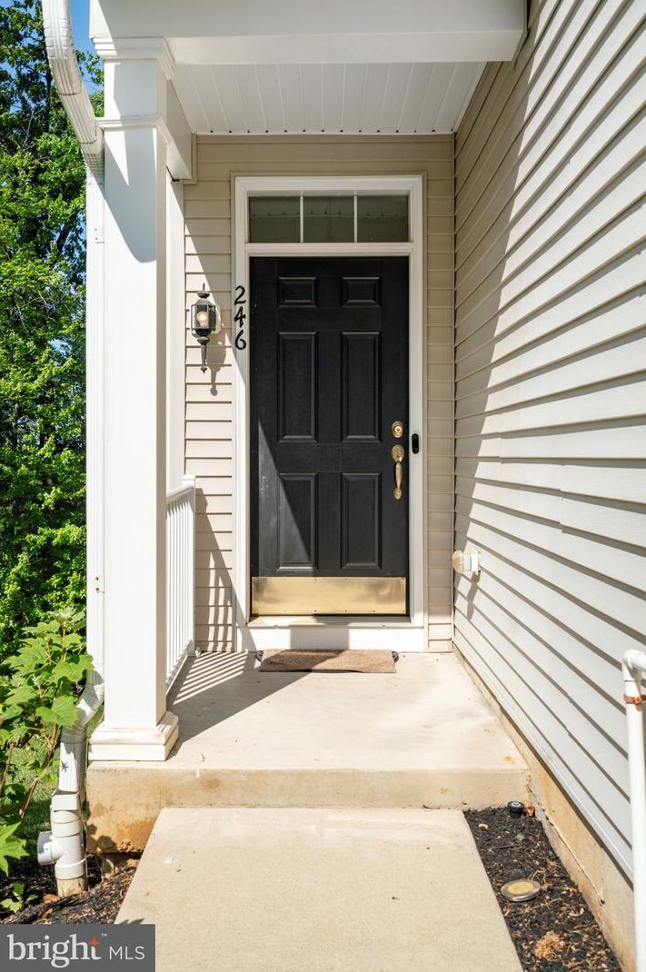246 Clermont Dr, Newtown Square, PA 19073