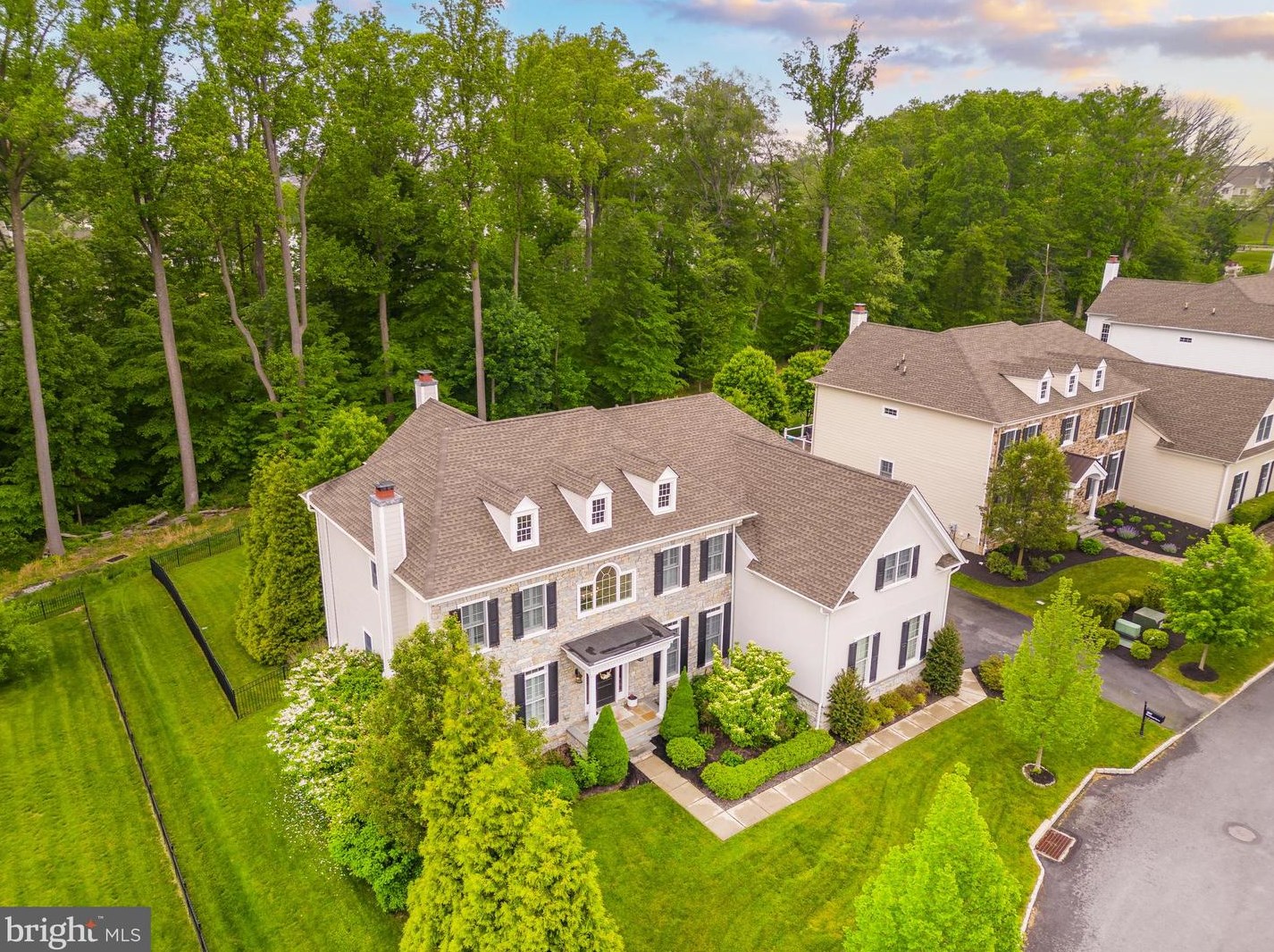 3907 Woodland Dr, Newtown Square, PA 19073