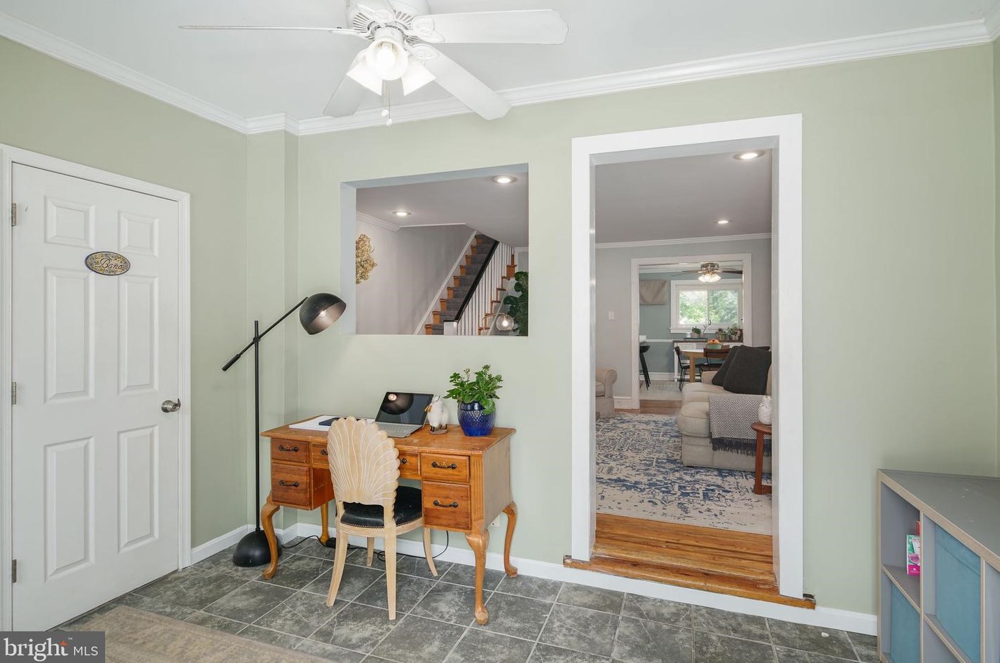 904 Woodland Dr, Pittsburgh, PA 19083-4514