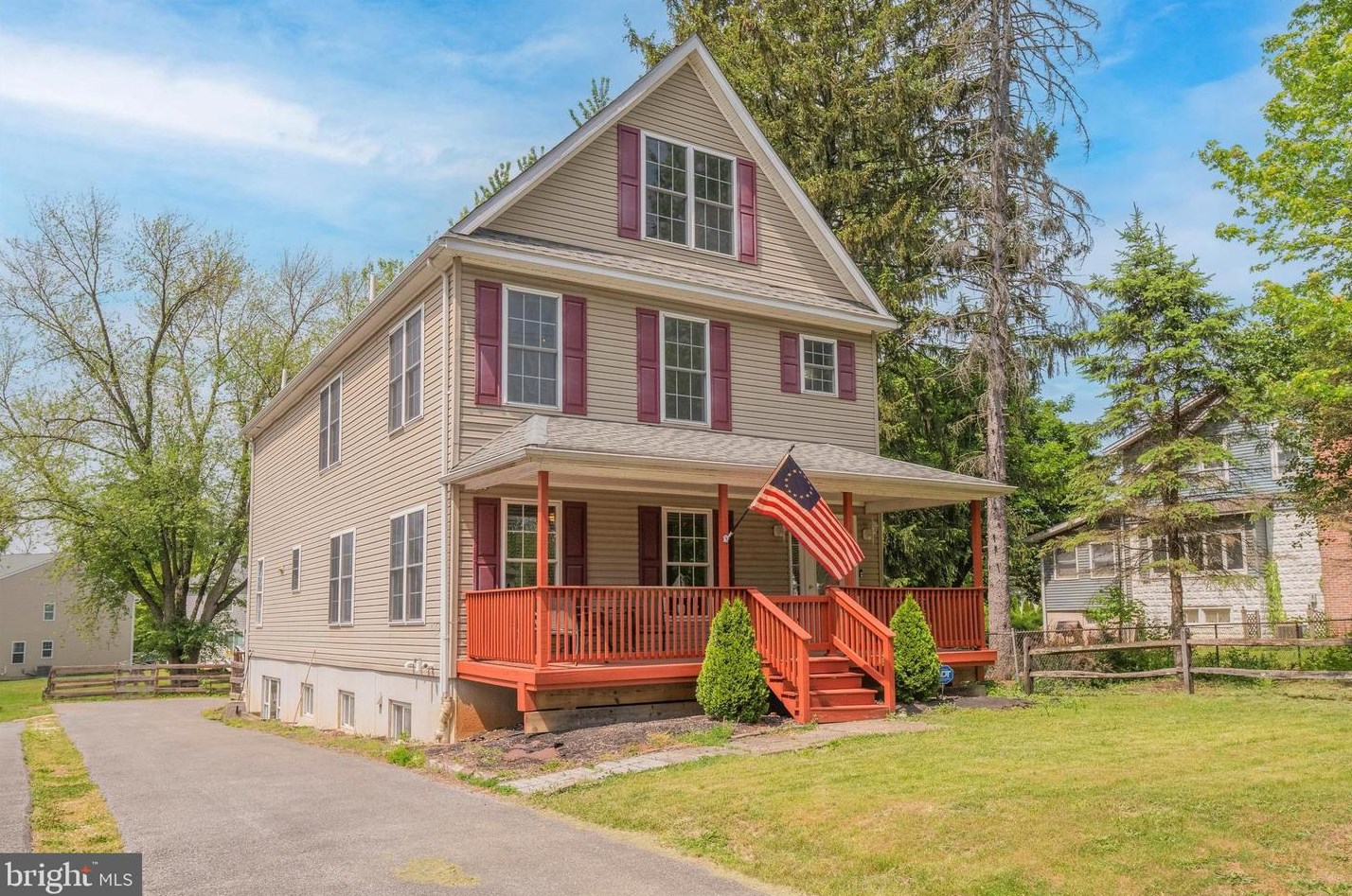 4134 Concord Rd, Chester, PA 19014-1575