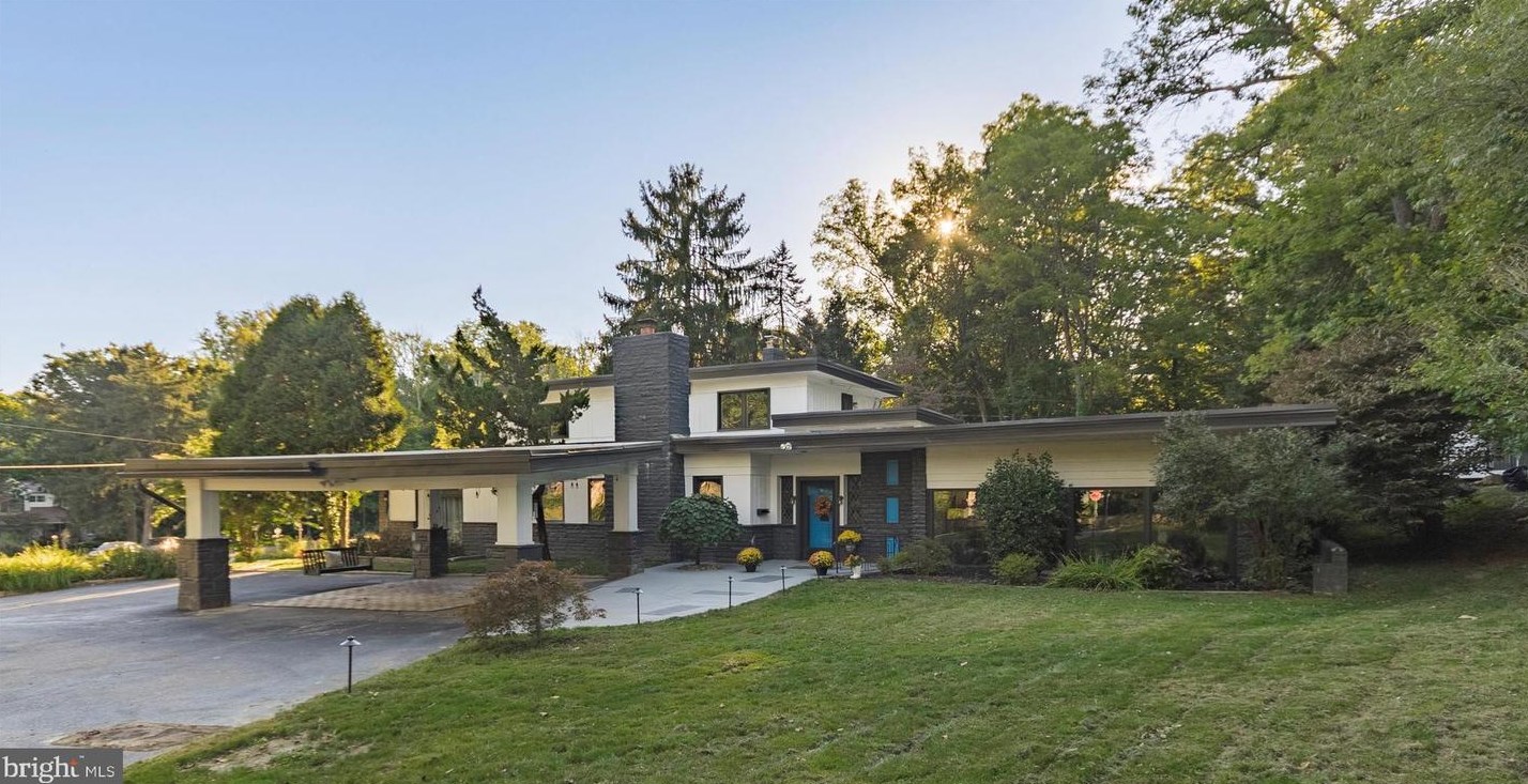 300 Farwood Rd, Penn Wynne, PA 19096-4013
