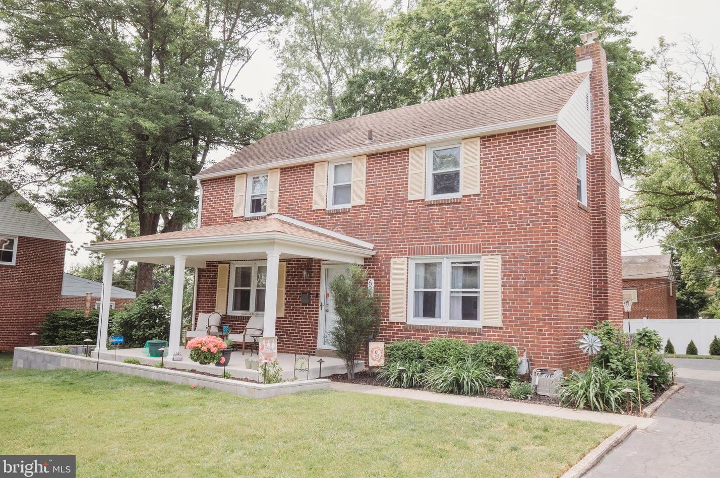 626 Dutton Cir, Coal Township, PA 19064