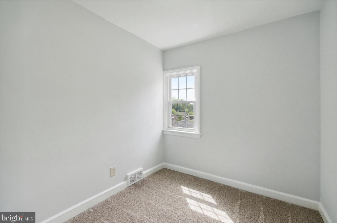 2394 Booker Ave, Chester PA 19014-3502 exterior