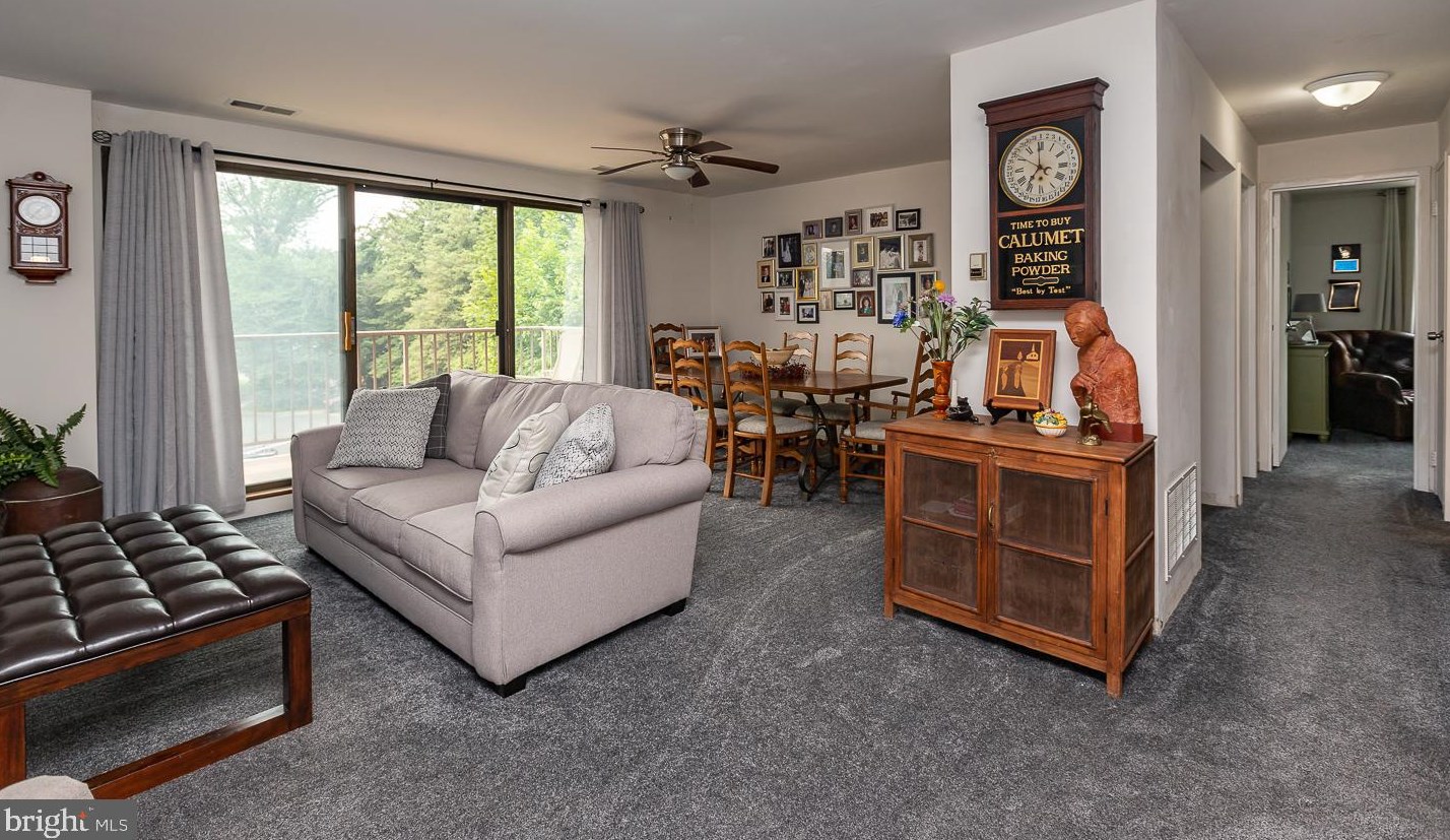 501 N Providence Rd #308, Coal Township, PA 19063