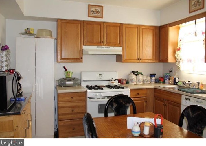 406 Corinthian Ave, Tinicum Township, PA 19029