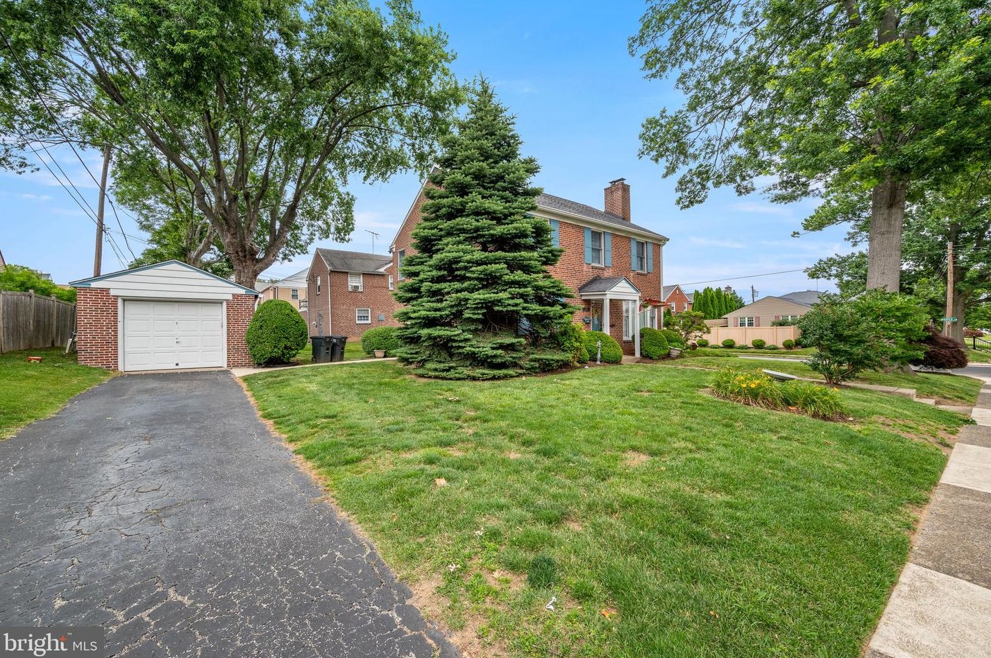 900 Harper Ave, Oakview, PA 19026