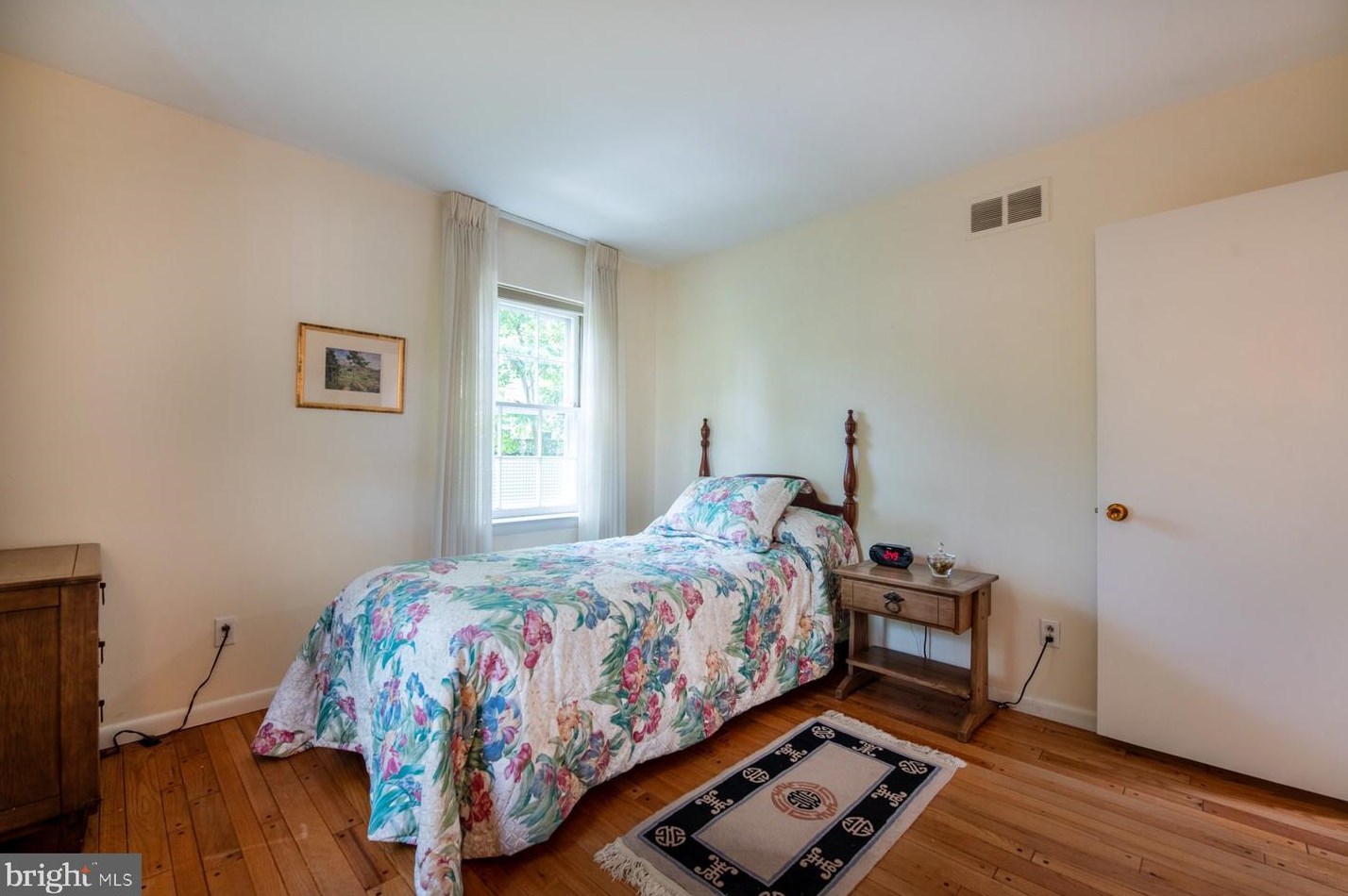 20 Frst Ln, Swarthmore PA 19081-1203 exterior