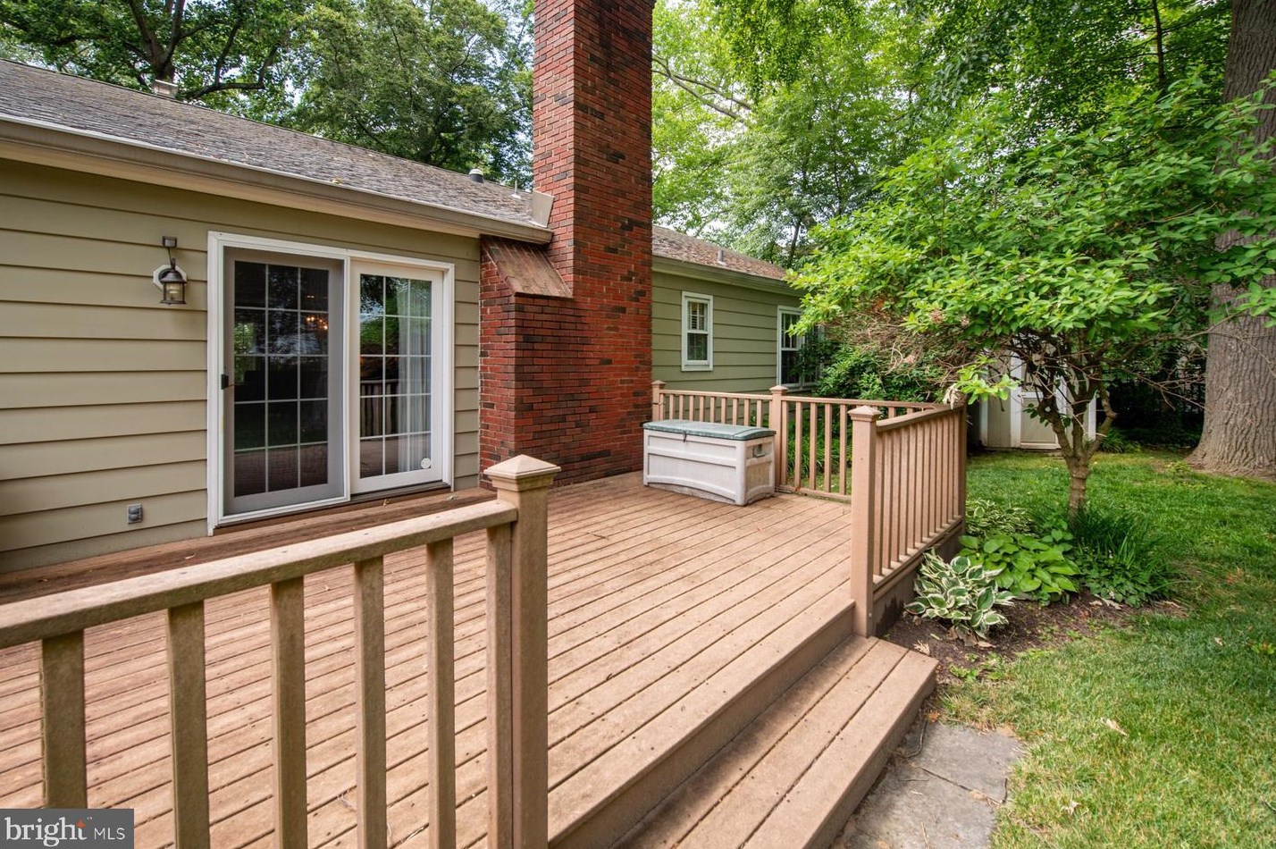 20 Frst Ln, Swarthmore PA 19081-1203 exterior