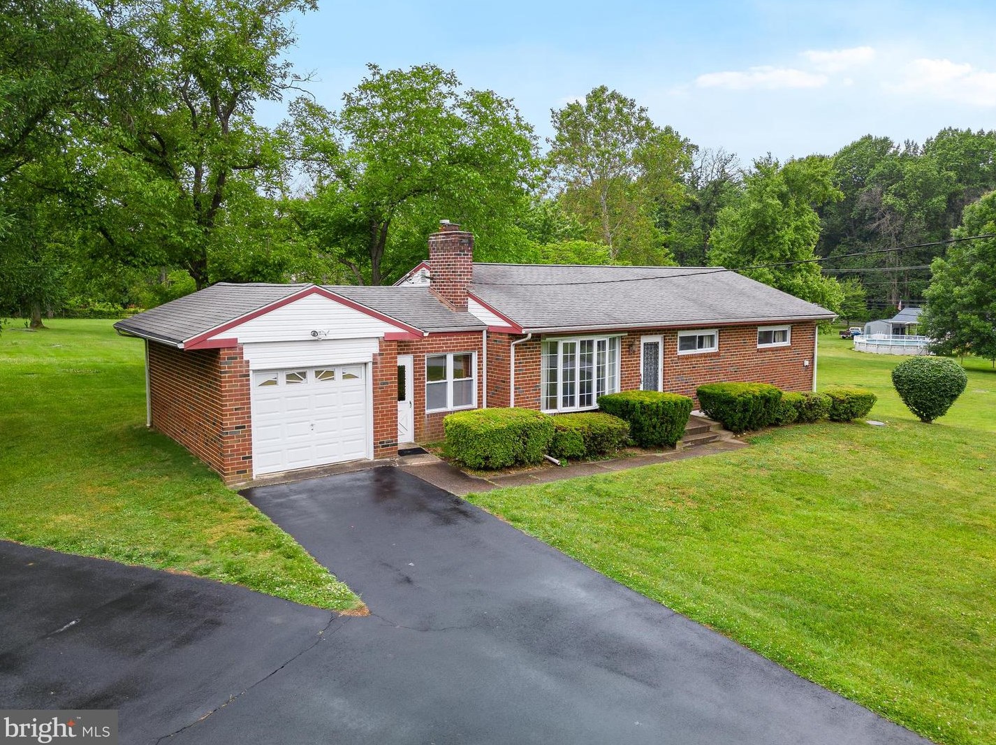 1025 Bethel Rd, Boothwyn, PA 19060