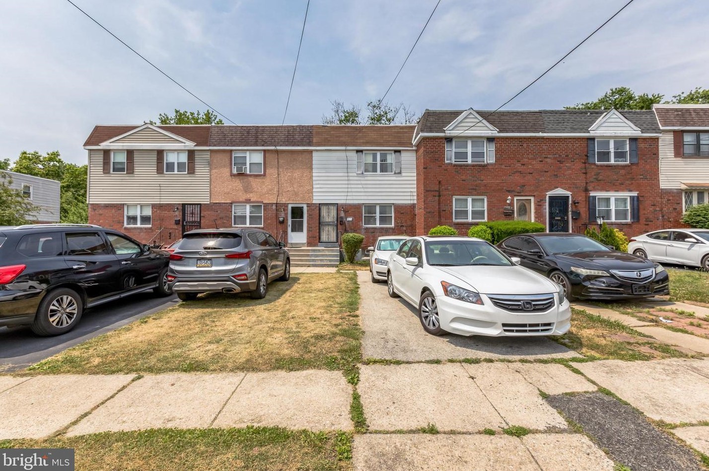 910 Clifton Ave, Sharon Hill, PA 19079-2330