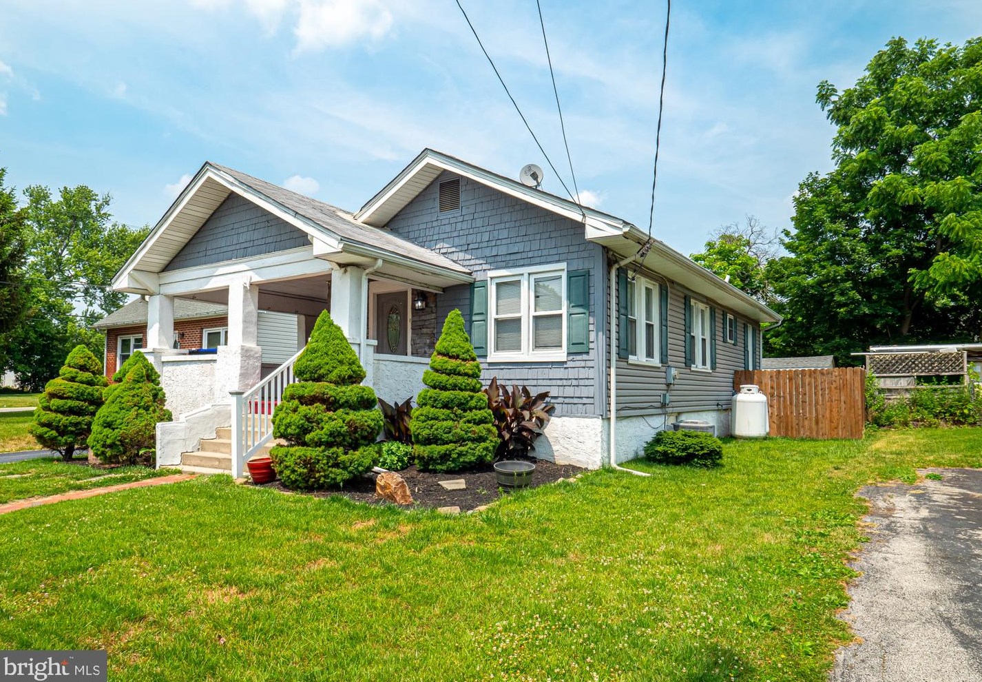 2405 Booker Ave, Chester, PA 19014-3501