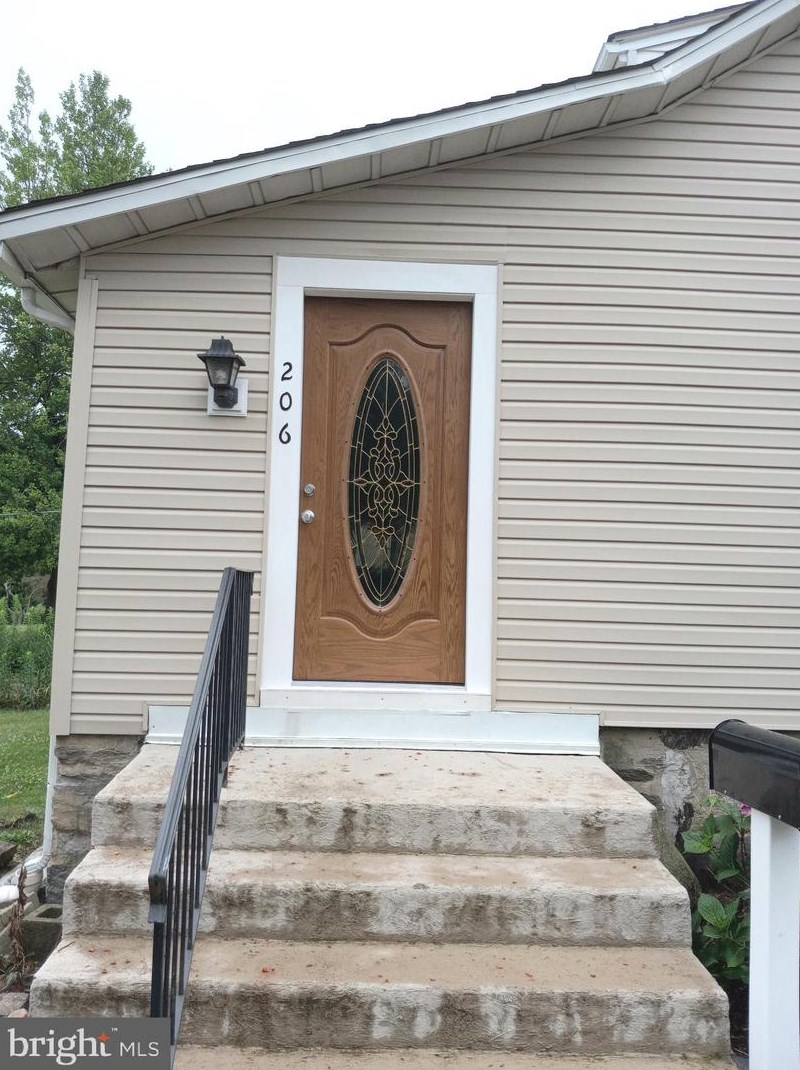 206 S Bishop Ave, Media, PA 19064