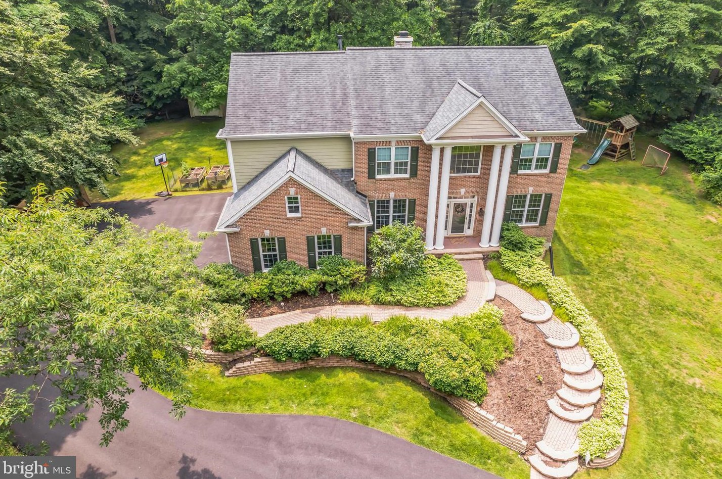 27 Mill Haven Rd, Glen Mills, PA 19342
