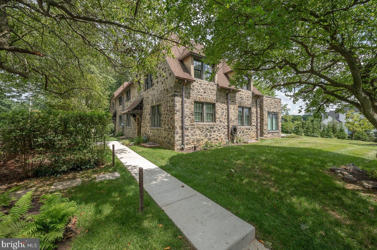 767 Newtown Rd, Ithan, PA 19085