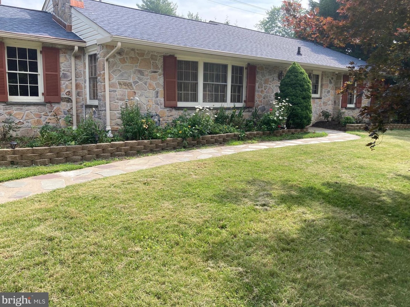 2737 Sunnybrook Ln, Ardmore, PA 19003