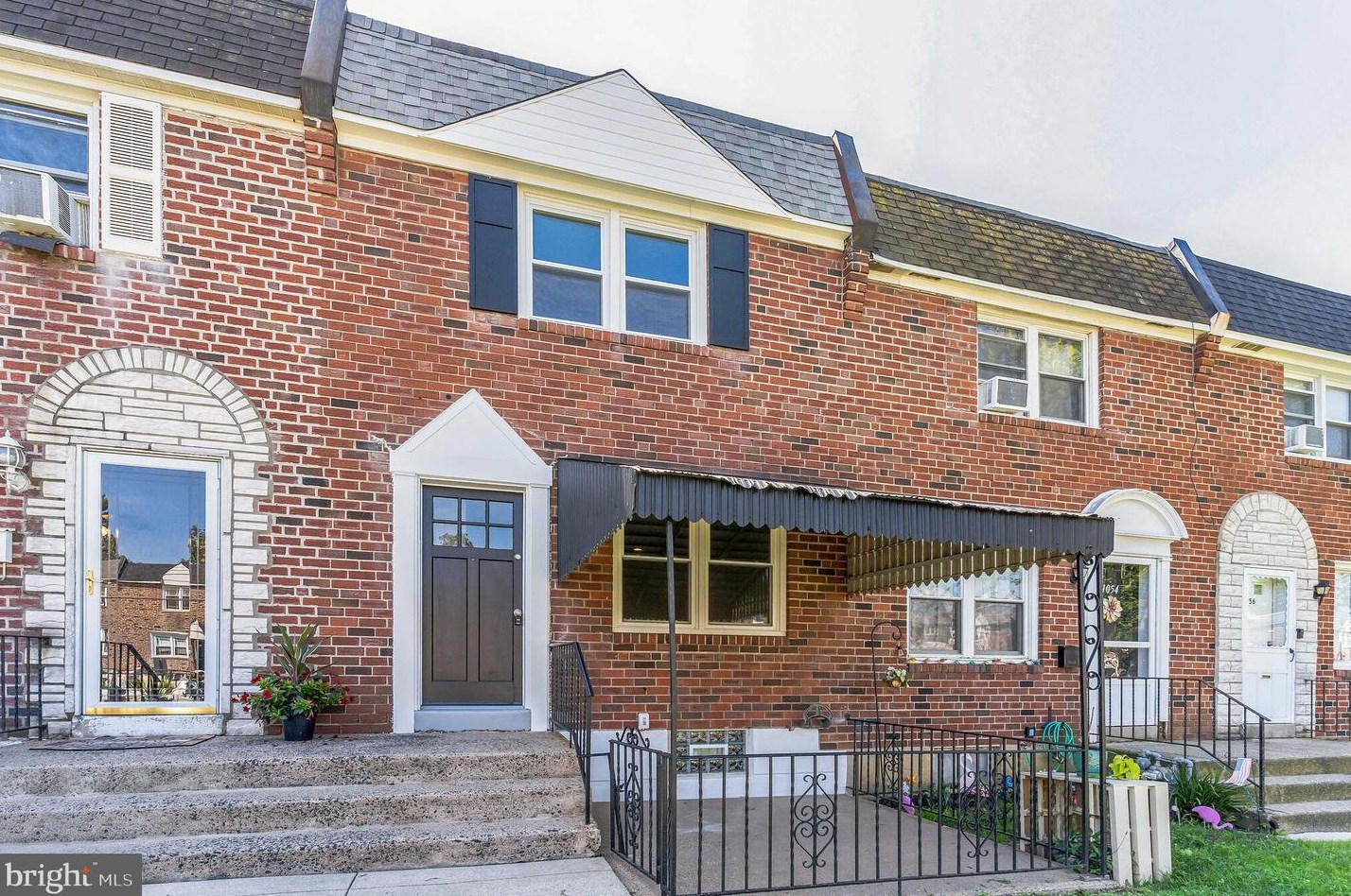 1052 N Academy Ave, Manor, PA 19036
