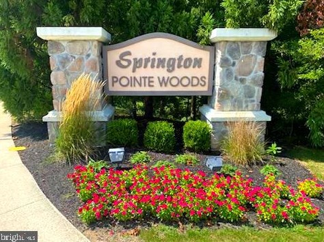 300 Arthur Ct, Newtown Square, PA 19073
