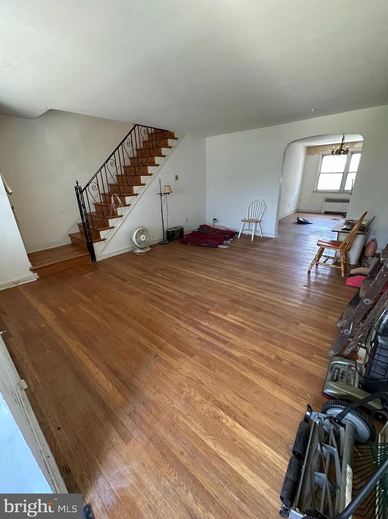 2440 Cedar Ln, Oakview, PA 19026