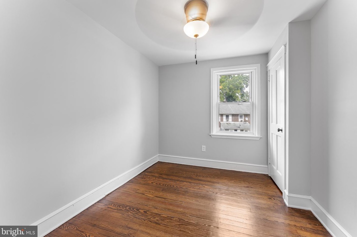 924 Macadam St, Chester PA 19013-5814 exterior