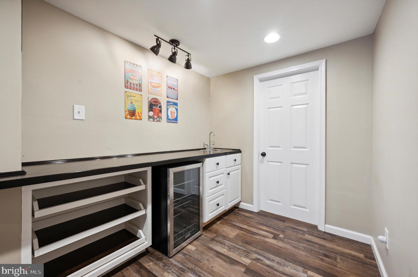 2160 Lee Ln, Chester PA 19014-2288 exterior