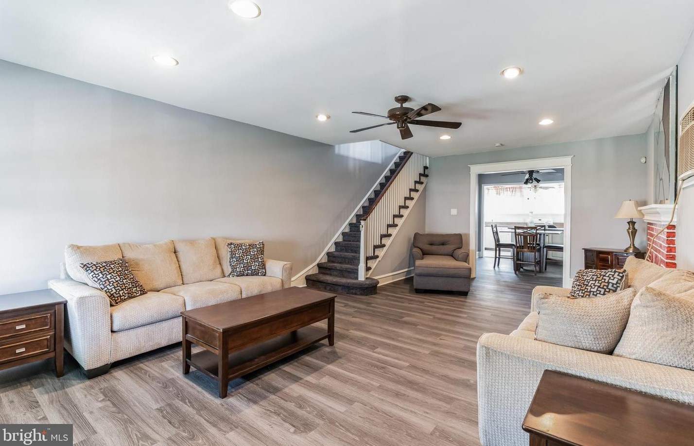 211 High St, Sharon Hill, PA 19079-2114