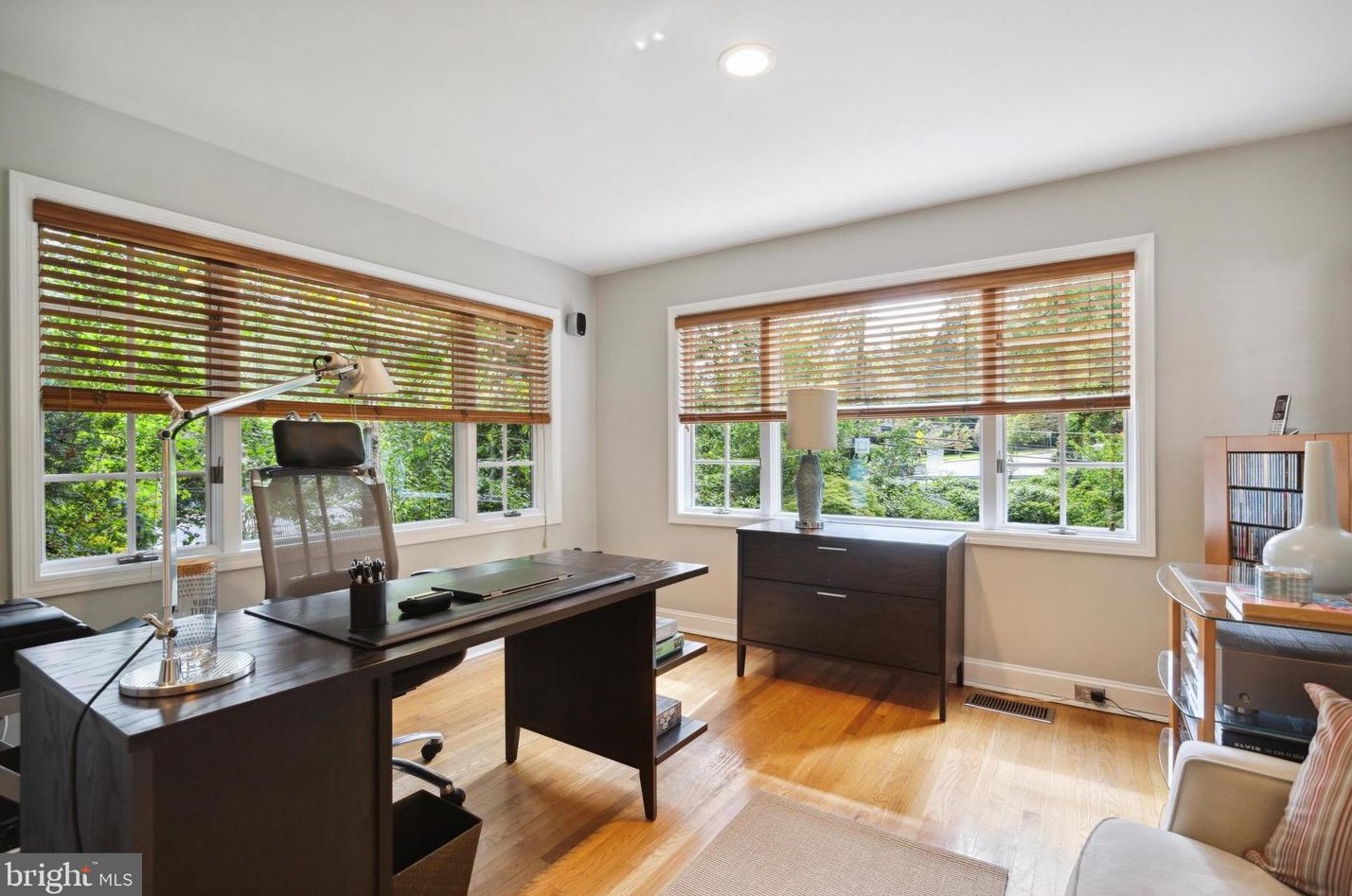 702 Powder Ml Ln, Penn Wynne PA 19096-4036 exterior